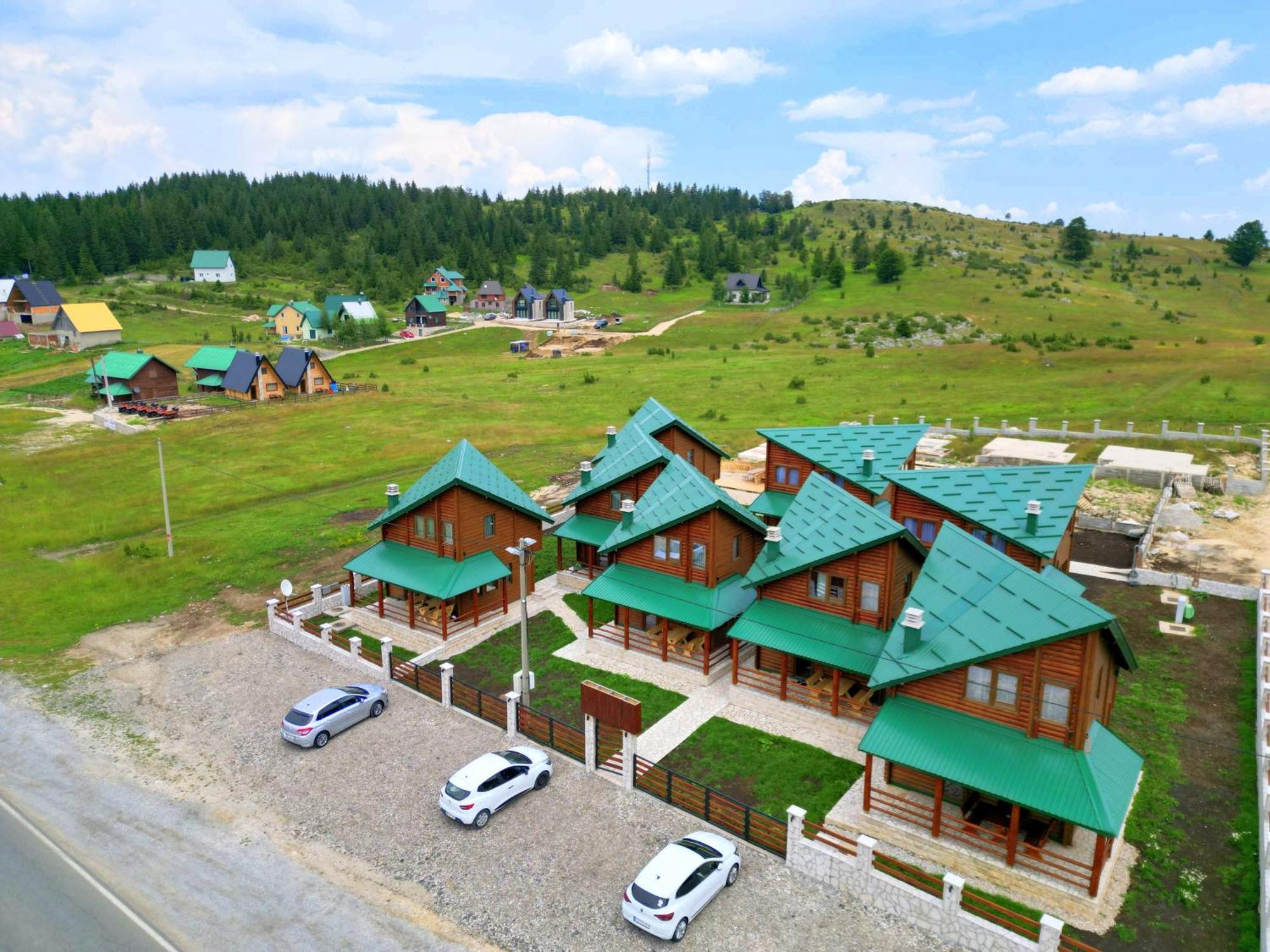 Zagrad Homes In Zabljak Luaran gambar