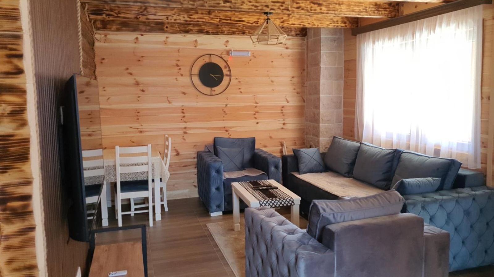 Zagrad Homes In Zabljak Luaran gambar